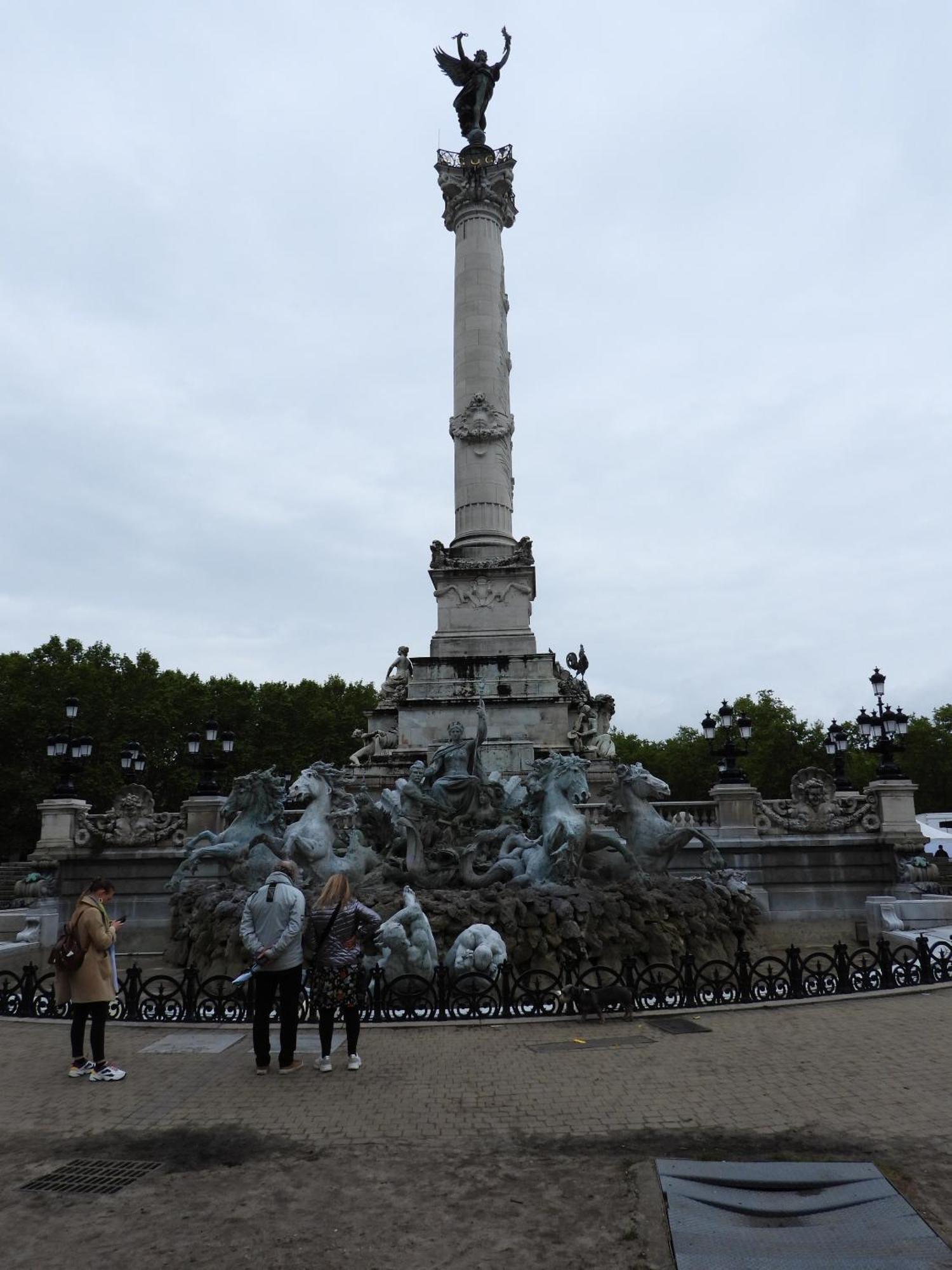 B&B Le Miroir Aux Fees Bordeaux Bagian luar foto