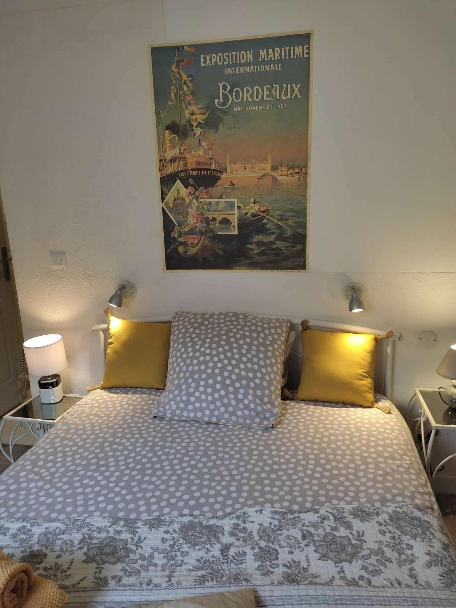 B&B Le Miroir Aux Fees Bordeaux Bagian luar foto